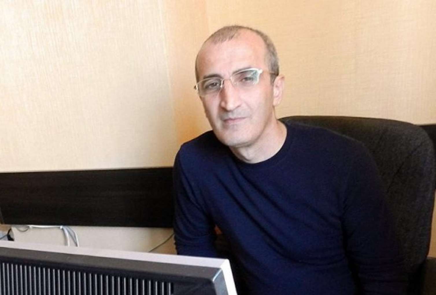  – Nazirin çıxışına iki fərqli baxış  Yenə devalvasiya olacaq?