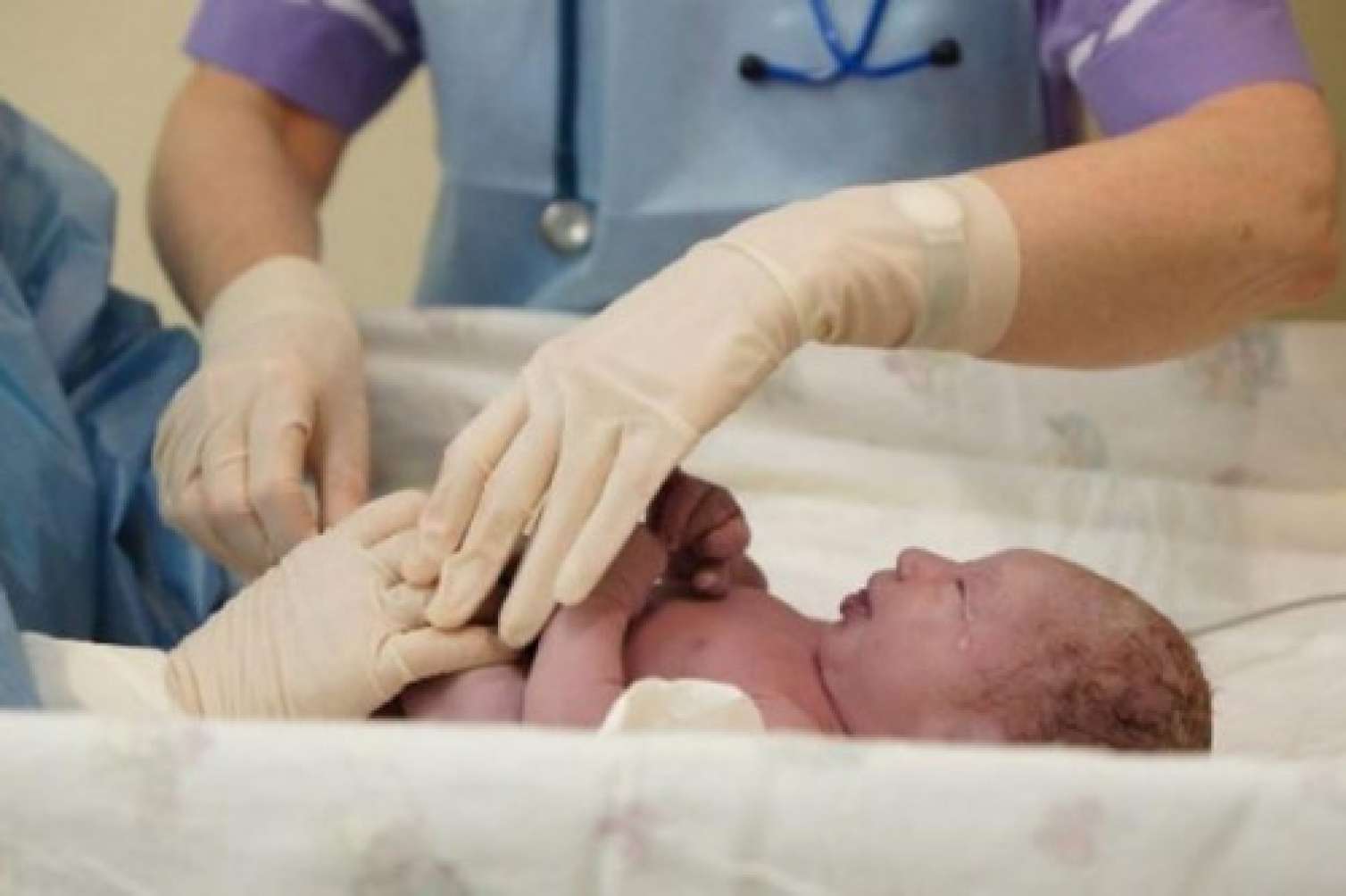  - Qeysəriyyə əməliyyatı, ana südü ... / Baş pediatr Azərbaycanda uşaq ölümünün səbəbləri