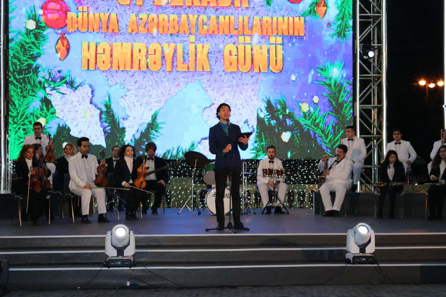 Bakı bulvarına "Yeni il gəldi"  - FOTOLAR