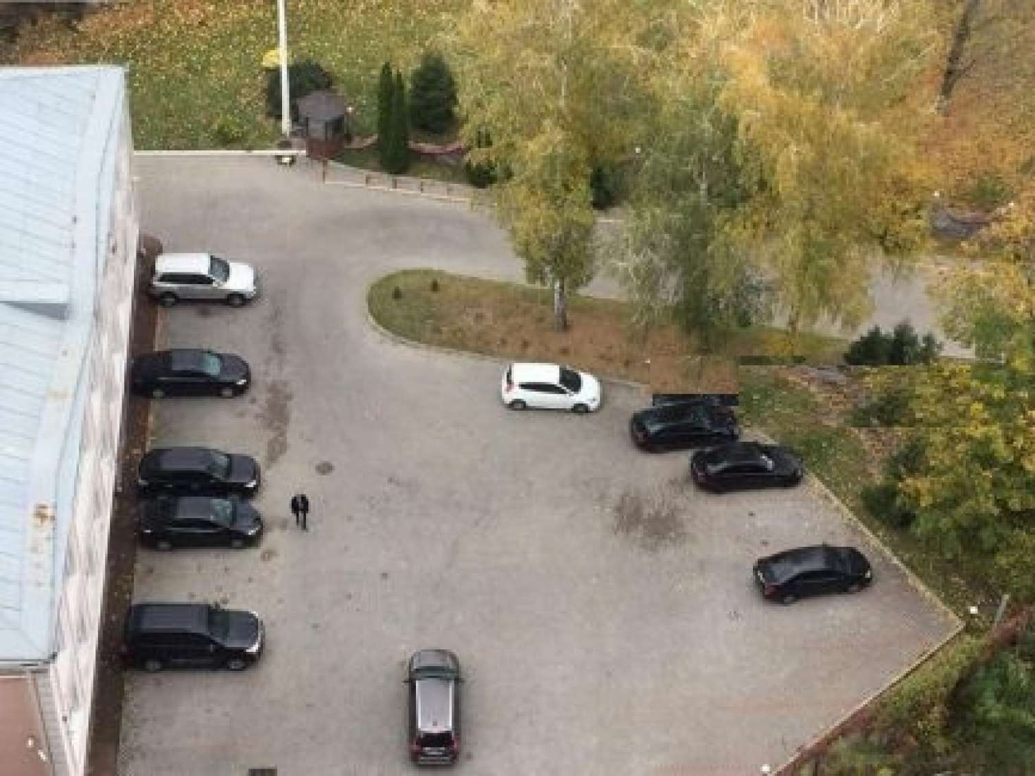  - Sabiq səfirdən sensasiyalı ittihamlar / VİDEO “Əlimdə səfir Azər Xudiyevlə bağlı şok videolar var”