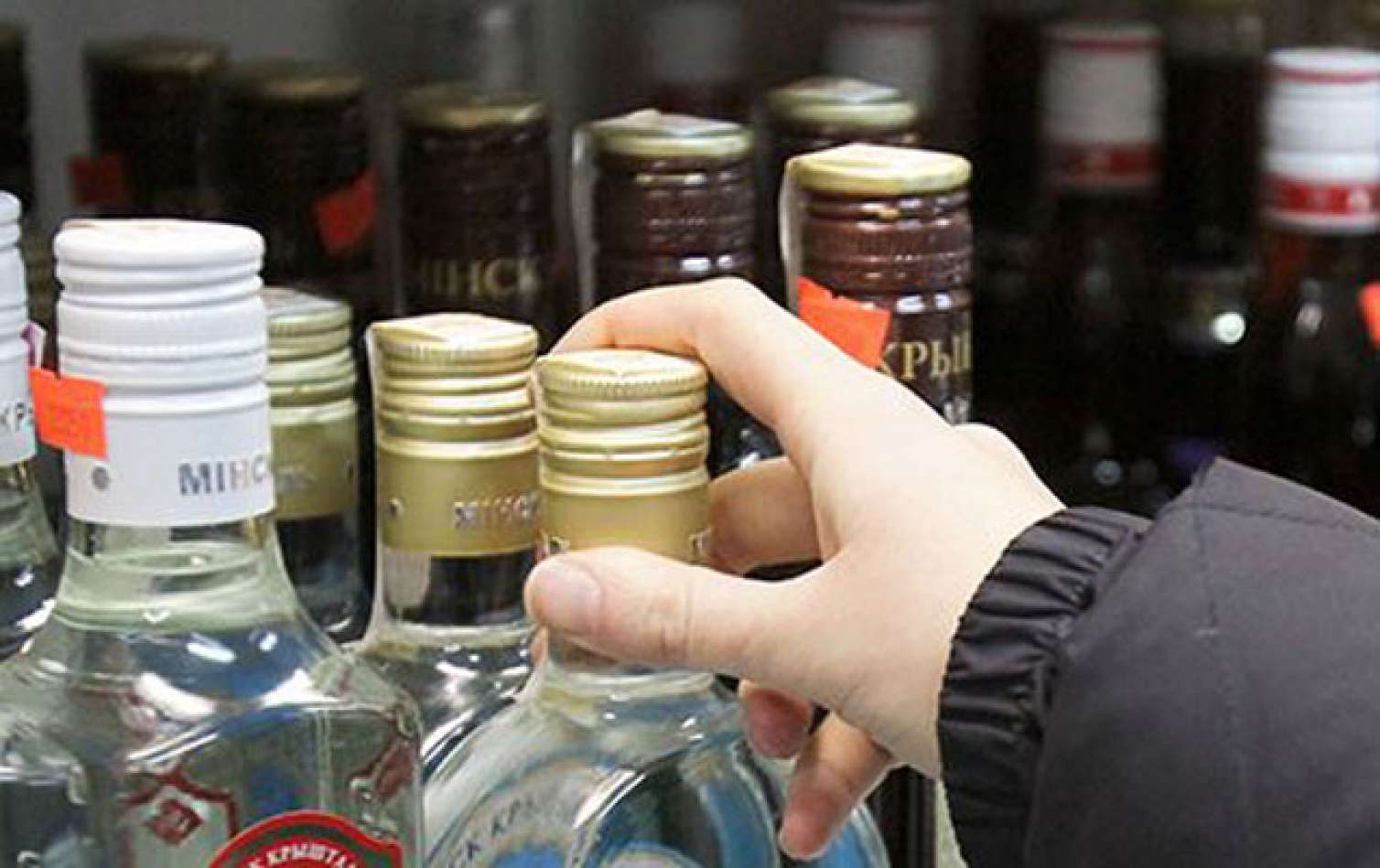 Azərbaycan alkoqollu içkilərə nə qədər xərc çəkib? 