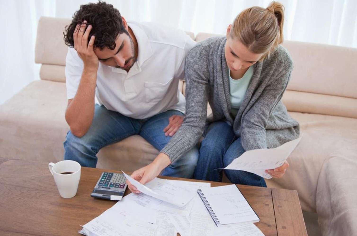 Kritik həddə çatan problemli kreditlər -  Banklar depozit faizlərini artırdı 