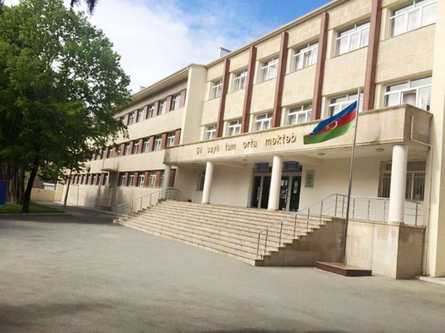 7-ci sinif şagirdinin təhqir edildiyi məktəbin direktoru danışdı: - ÖZƏL “Müəllim tənbehlənib” 