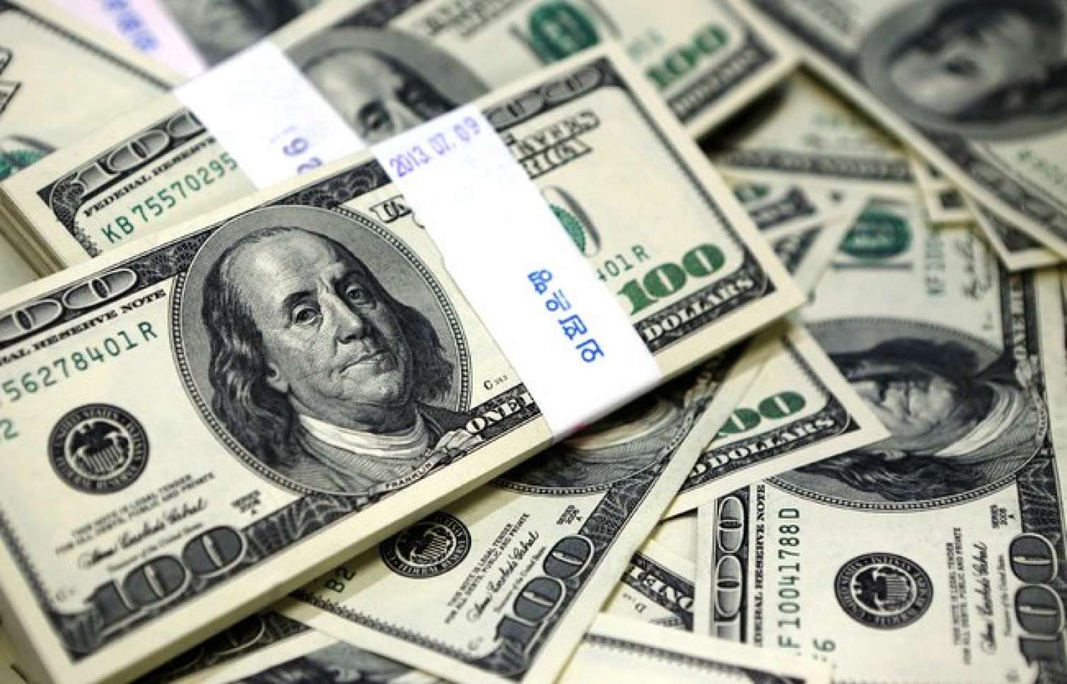 Dollarla krediti olanlara  ŞAD XƏBƏR