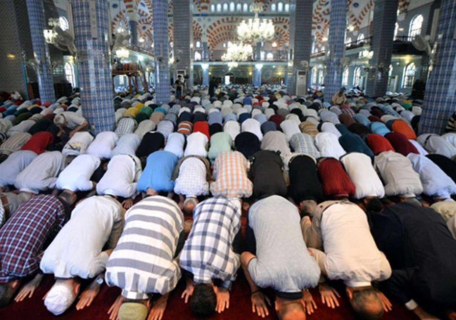 Bu gün bayram namazı qılınır 