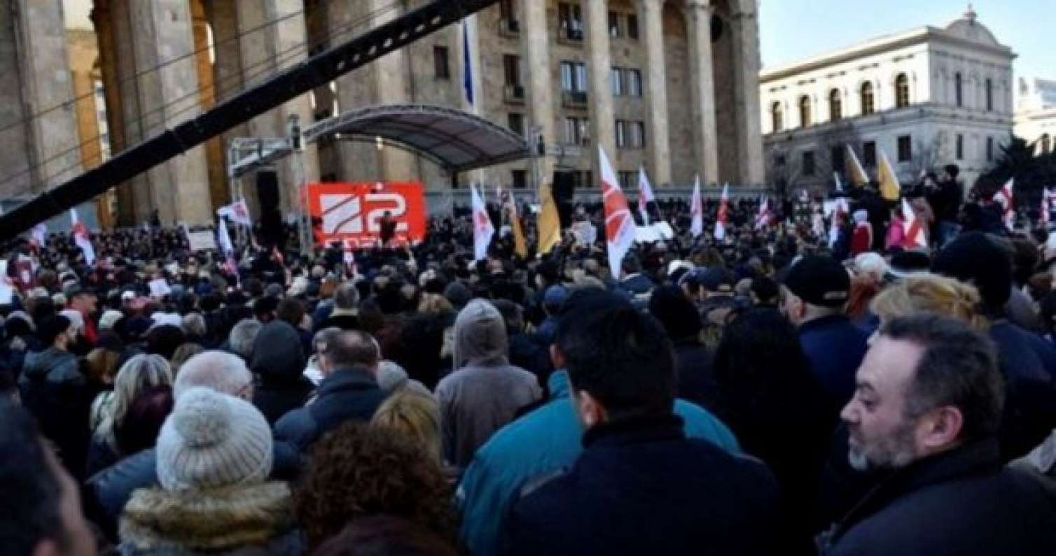  Gürcü müxalifəti meydan mübarizəsini niyə uduzdu? - ŞƏRH 