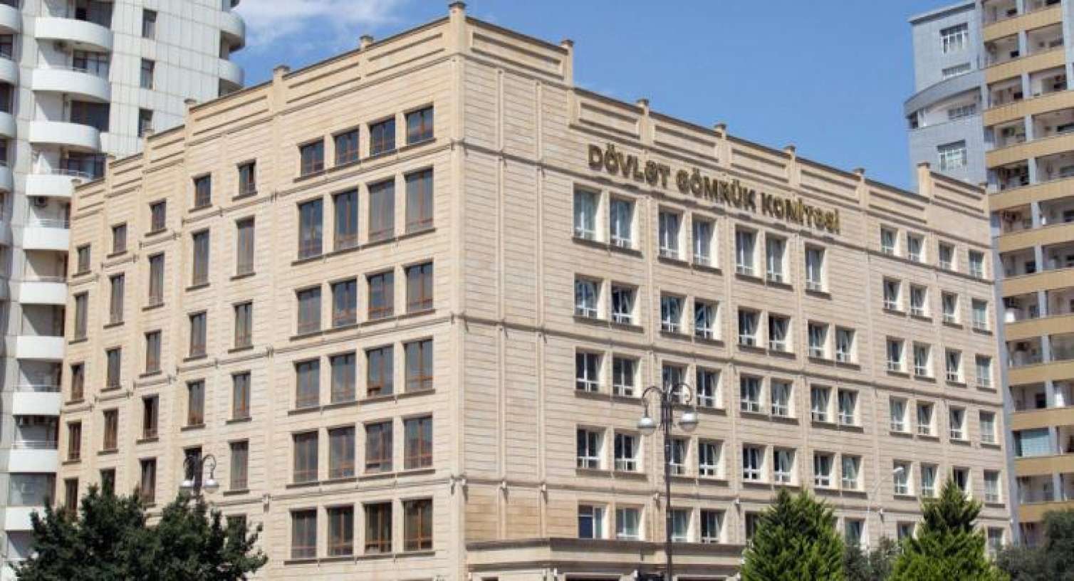 400 manat rüşvət alan gömrük mayoru işdən qovuldu -  RƏSMİ