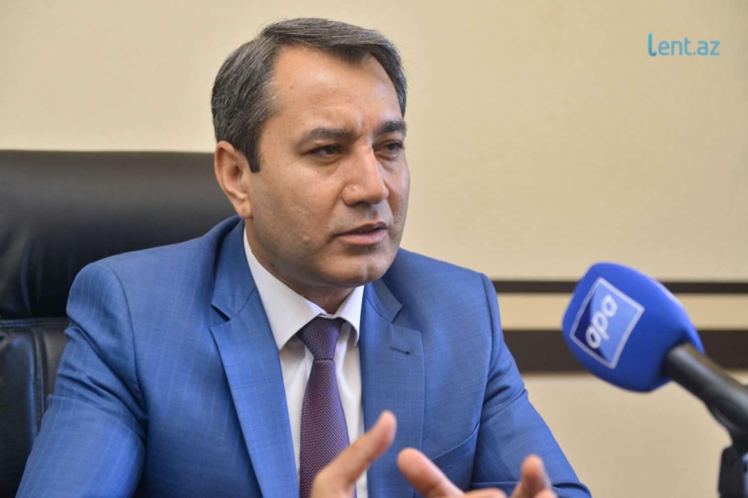 Oyanan nəhəng, sındırılan çərçivə, “siz robot deyilsiniz...” –  AzTV-dən REPORTAJ