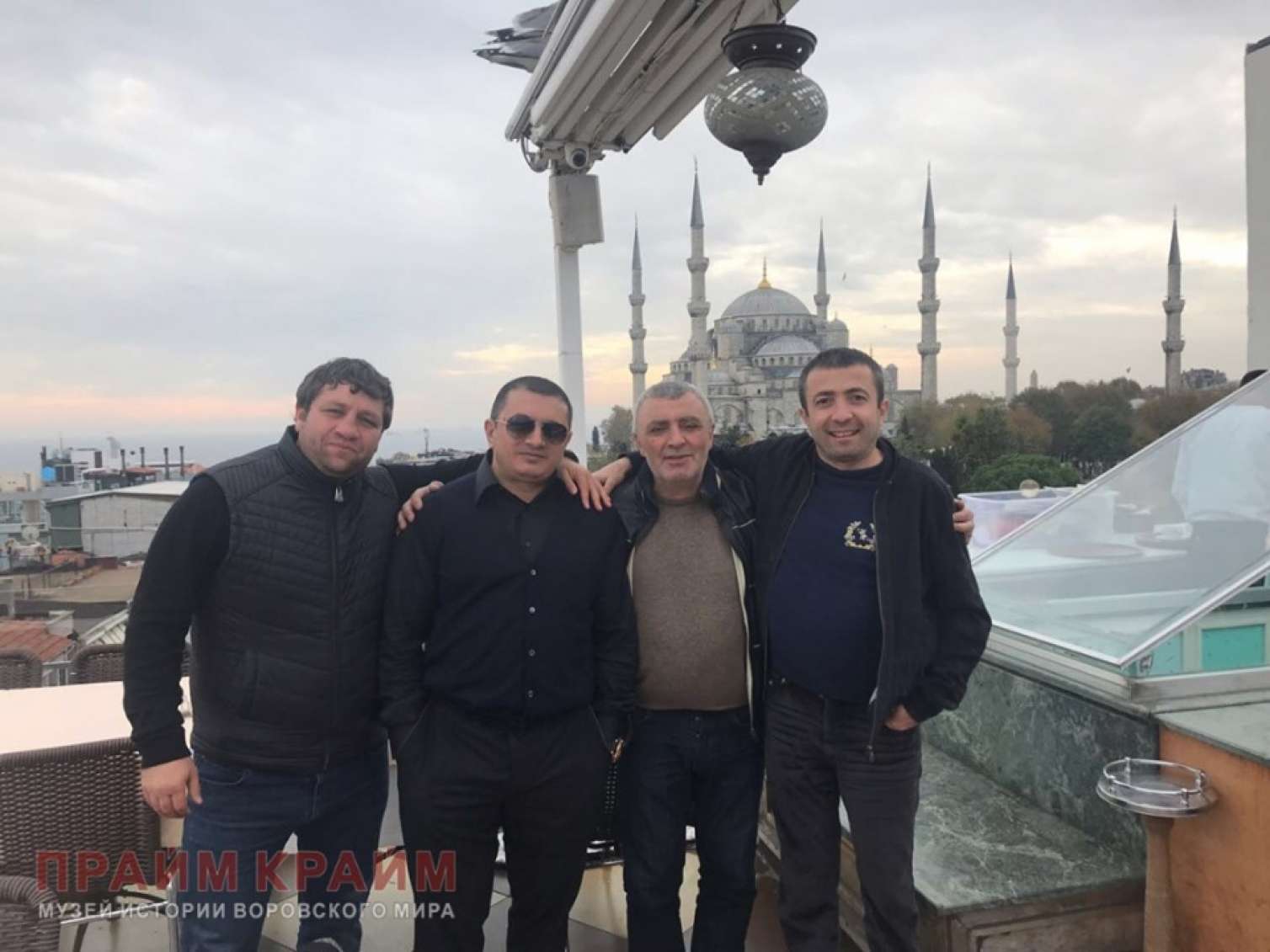 “Lotu Quli”ni söydürən, sonra masasında bıçaqlanan “Rəşad Gəncinski” kimdir? -  DOSYE