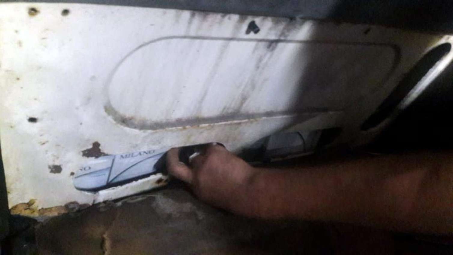 Ölkəyə qanunsuz siqaret keçirilməsinin qarşısı alındı -  FOTOLAR