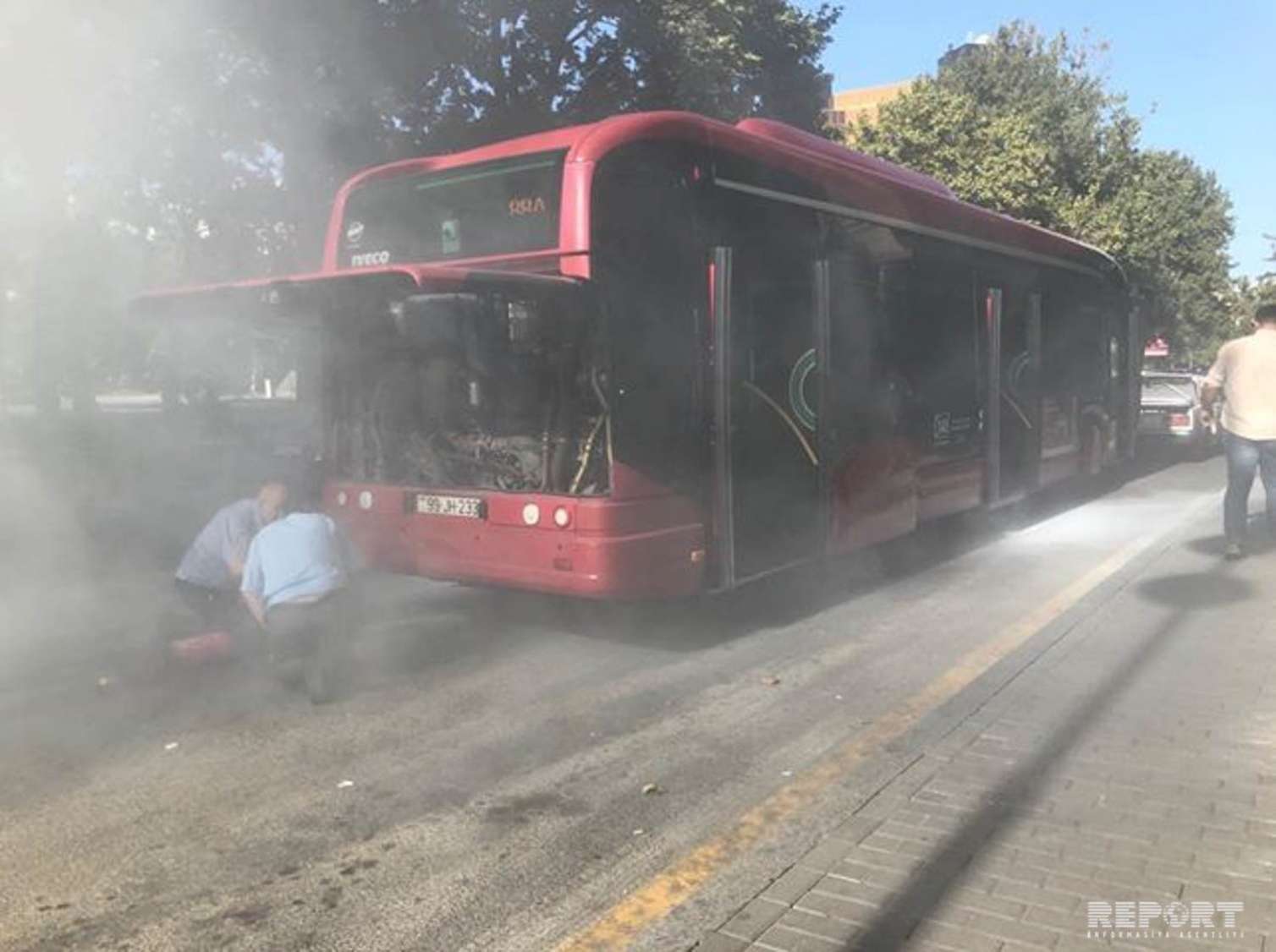 “Baku Bus”ın avtobusunda tüstülənmə -  FOTO / VİDEO