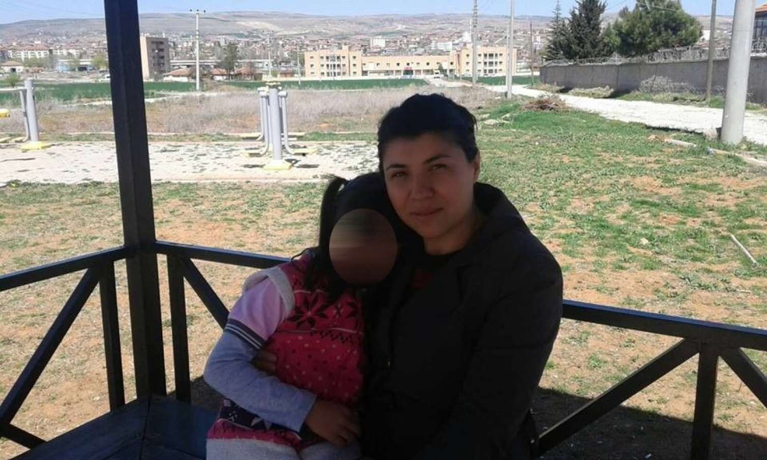 Kişi keçmiş arvadının boğazını kəsdi -  FOTO / VİDEO