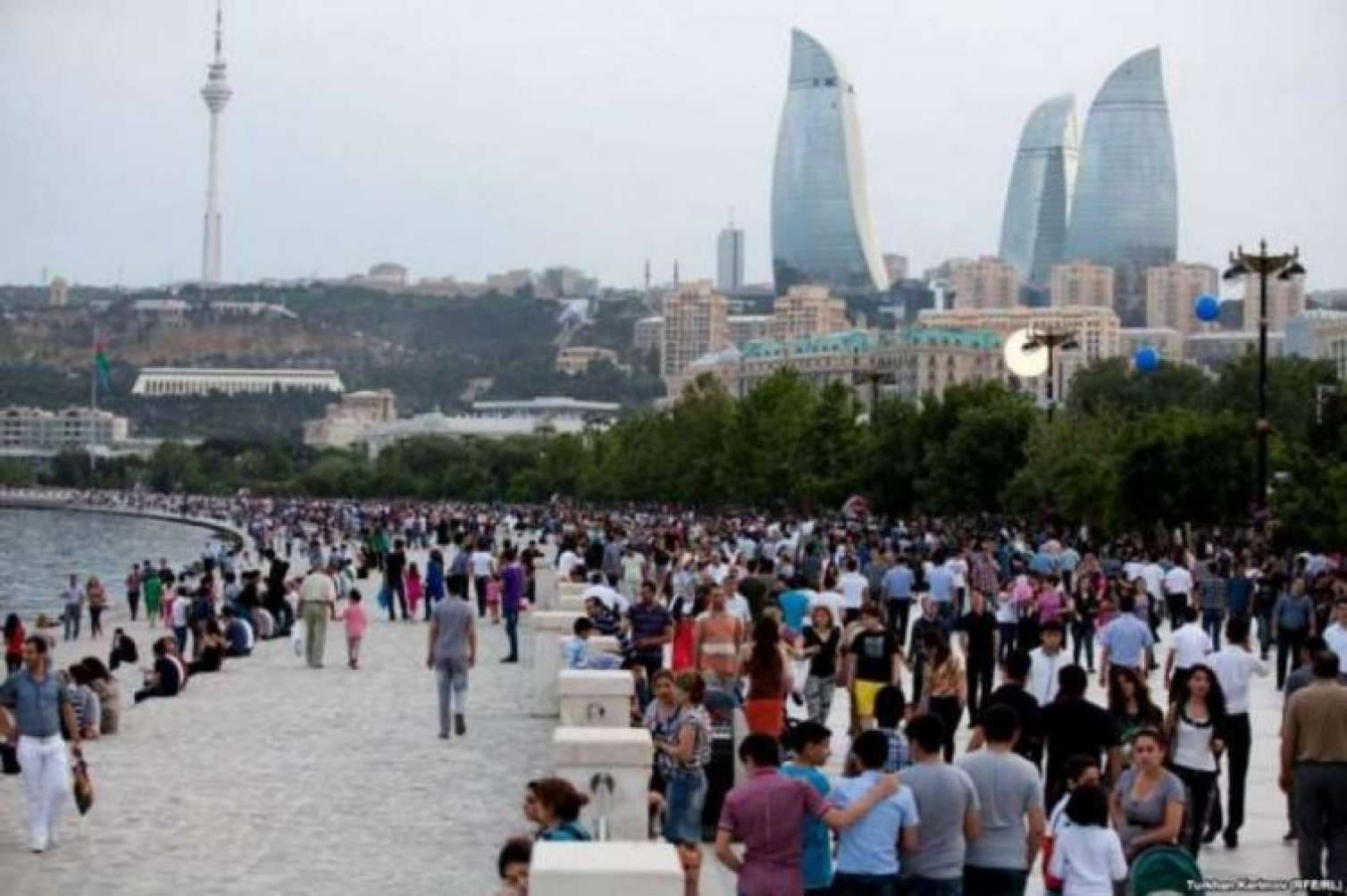 Azərbaycan əhalisinin neçə faizi dindardır? -  Statistika