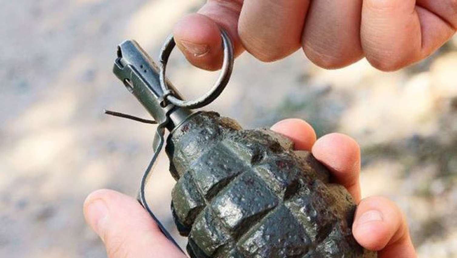 Xocalıda qumbara partlayıb - Üç barmağını itirdi...