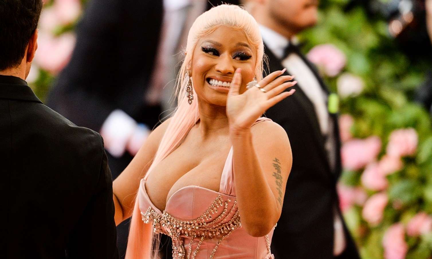 Niki Minaj karyerasını bitirdi  - Ərə gedir