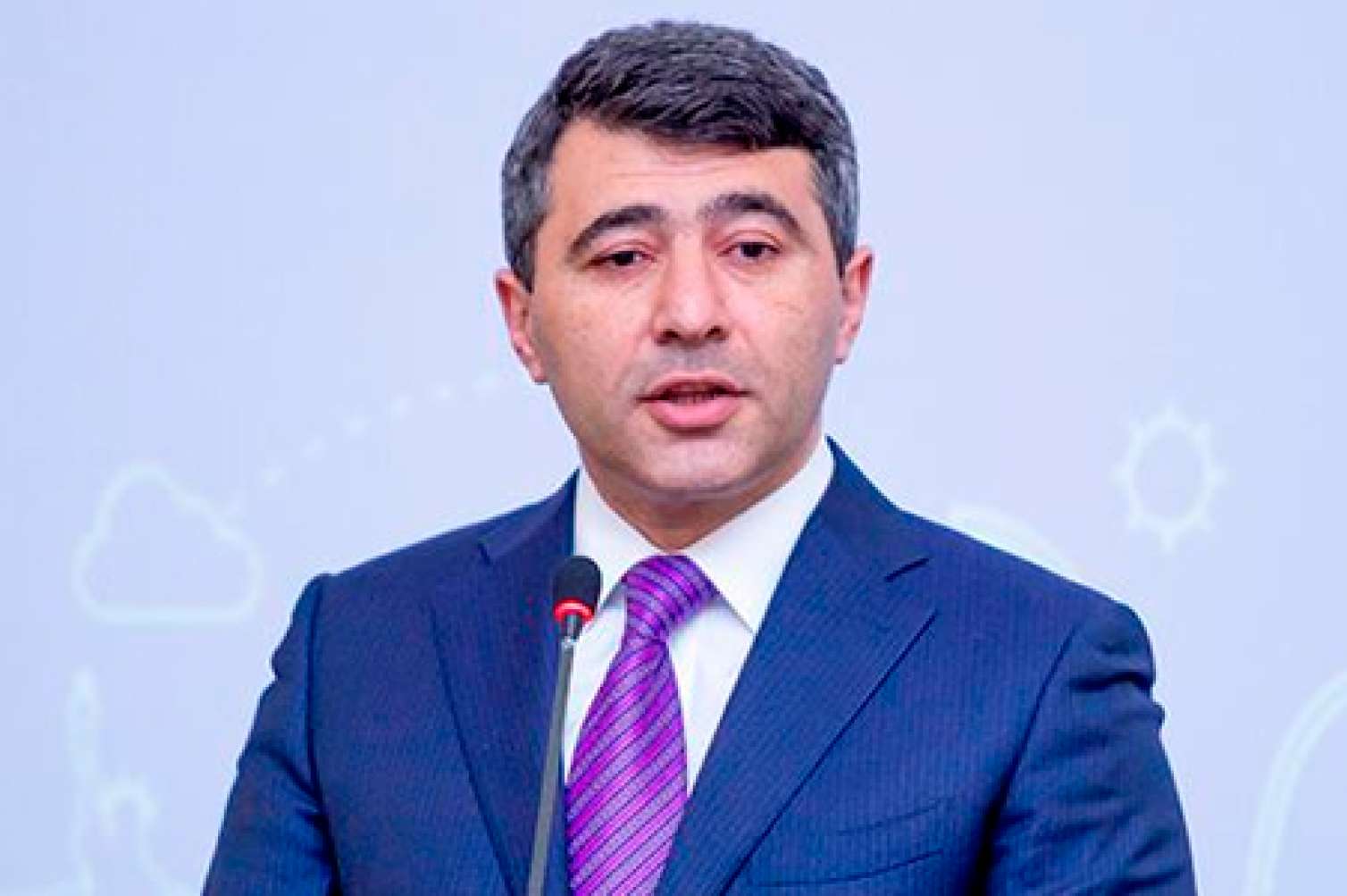 Nazir direktoru işdən çıxardı 