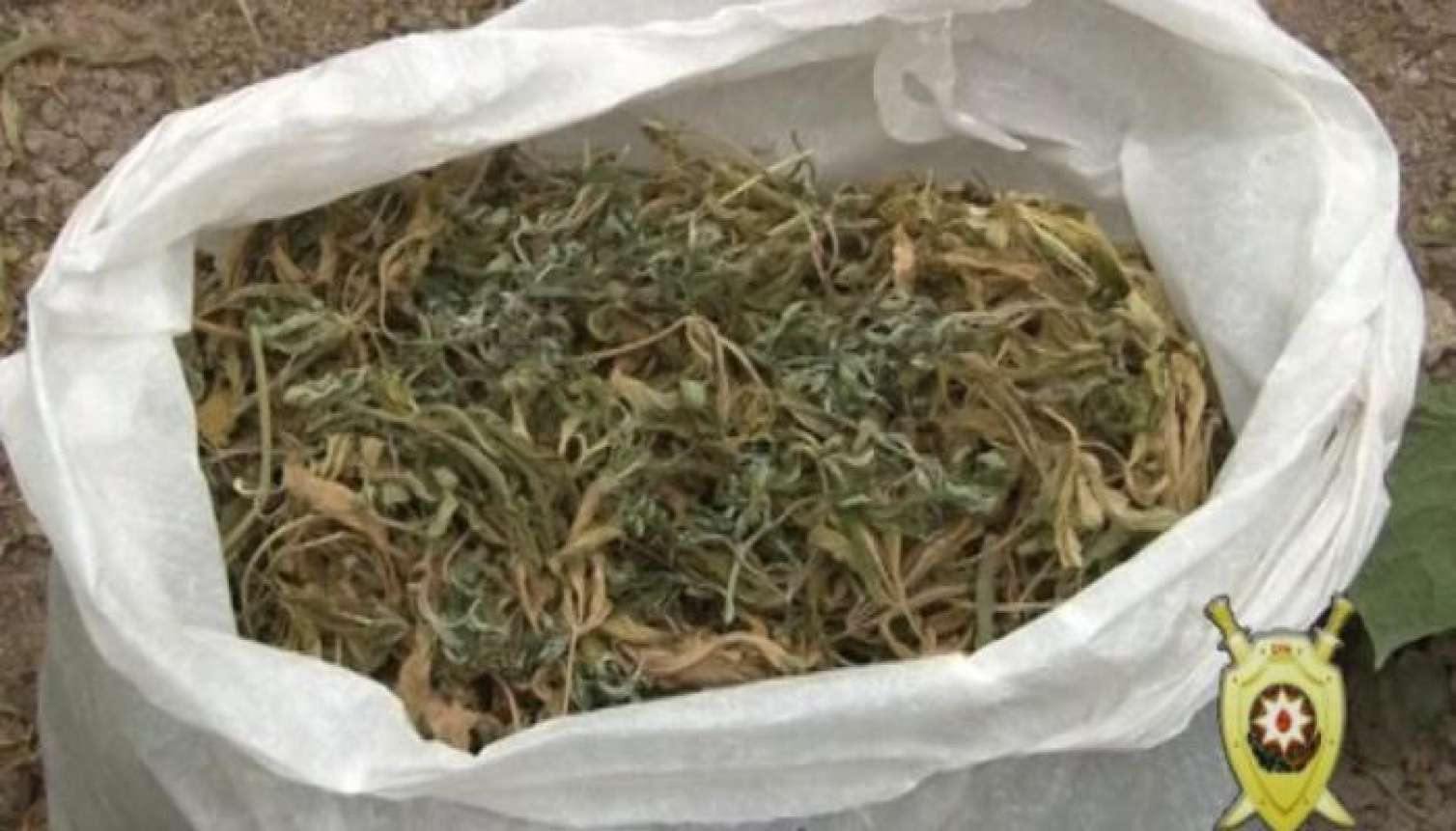 Sabiq məhkumdan 2 kiloqram marixuana götürüldü 