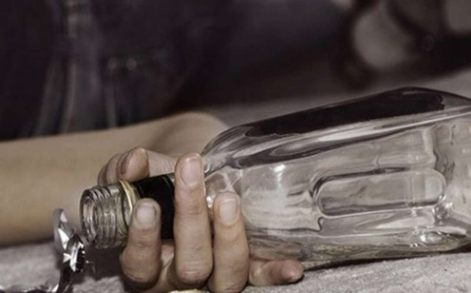 39 yaşlı qadın “iksus” içdi, prokurorluq araşdırma başladı 