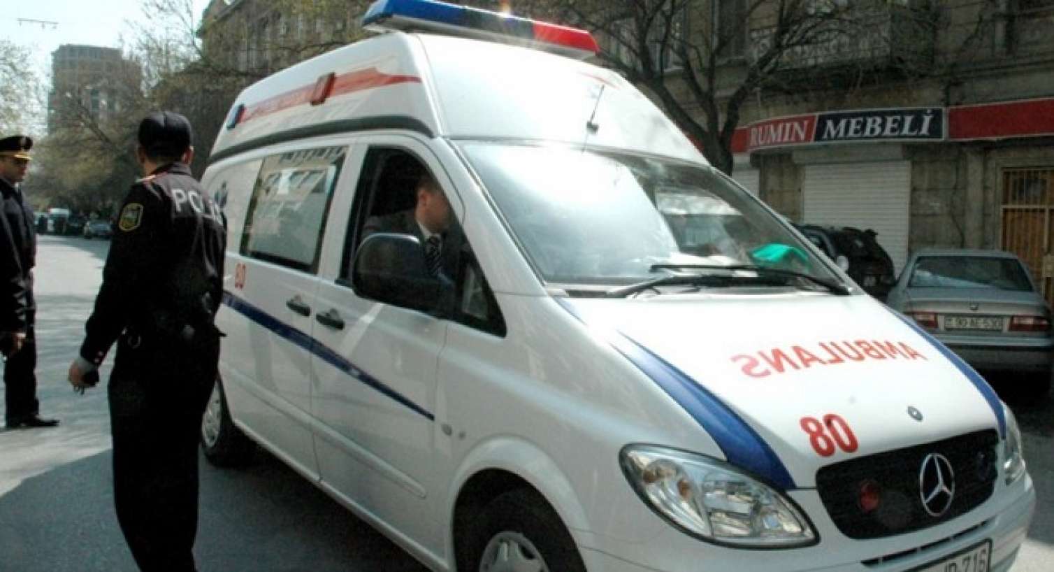 Dairəvi yolda qəza  – 2 qadın yaralandı 