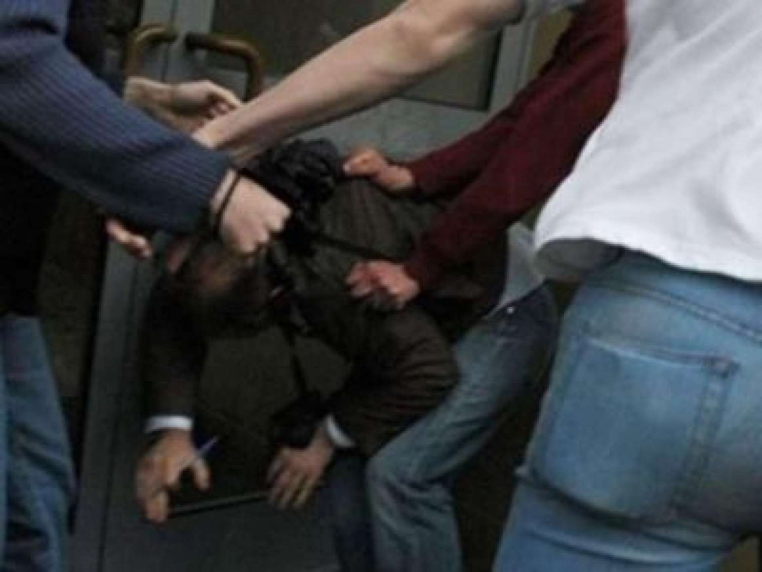 Kürdəmirdə kütləvi dava oldu:  2 nəfər yaralandı