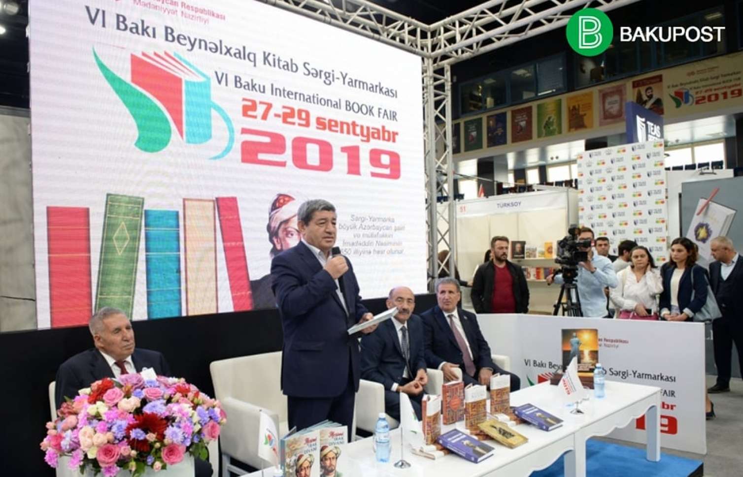 Qəzənfər Paşayevin tərtibatında  “Nesimi. İrak divanı” təqdim olundu 