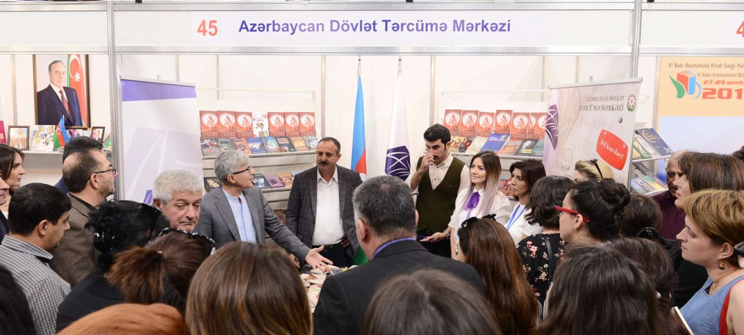 “Gecəniz şeirə...” gəldi 