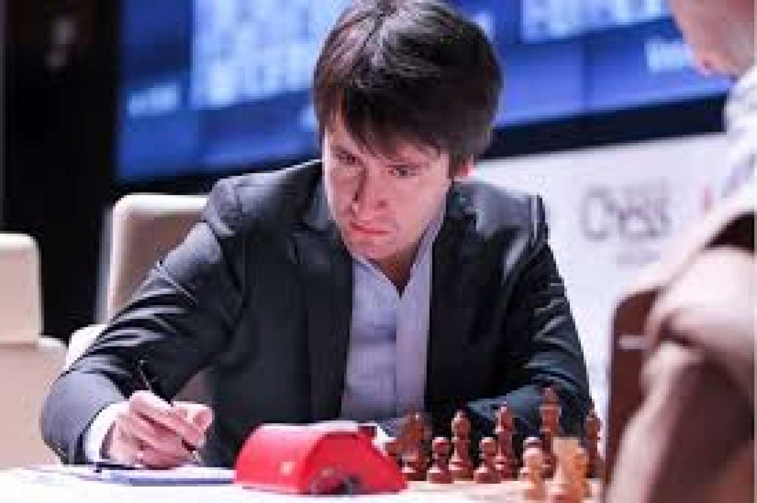 Teymur Rəcəbov 110 min dollar qazandı 