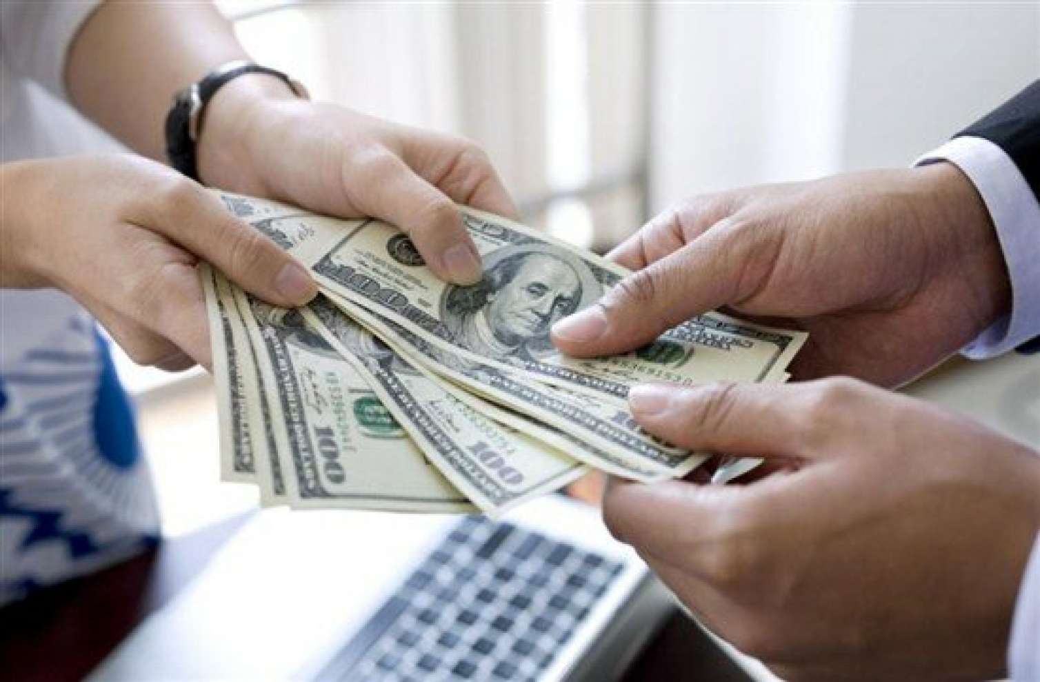 “Bankların gözü qorxub, kredit götürmək çətinləşəcək" - Ekspert 