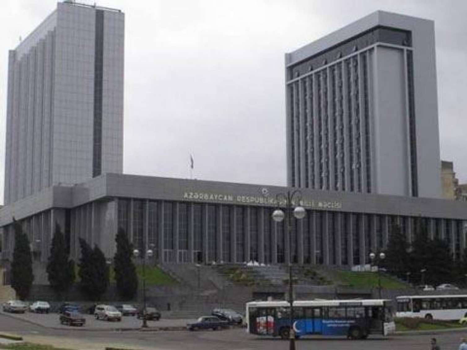 Deputatların mobil nömrələri açıqlandı -    SİYAHI