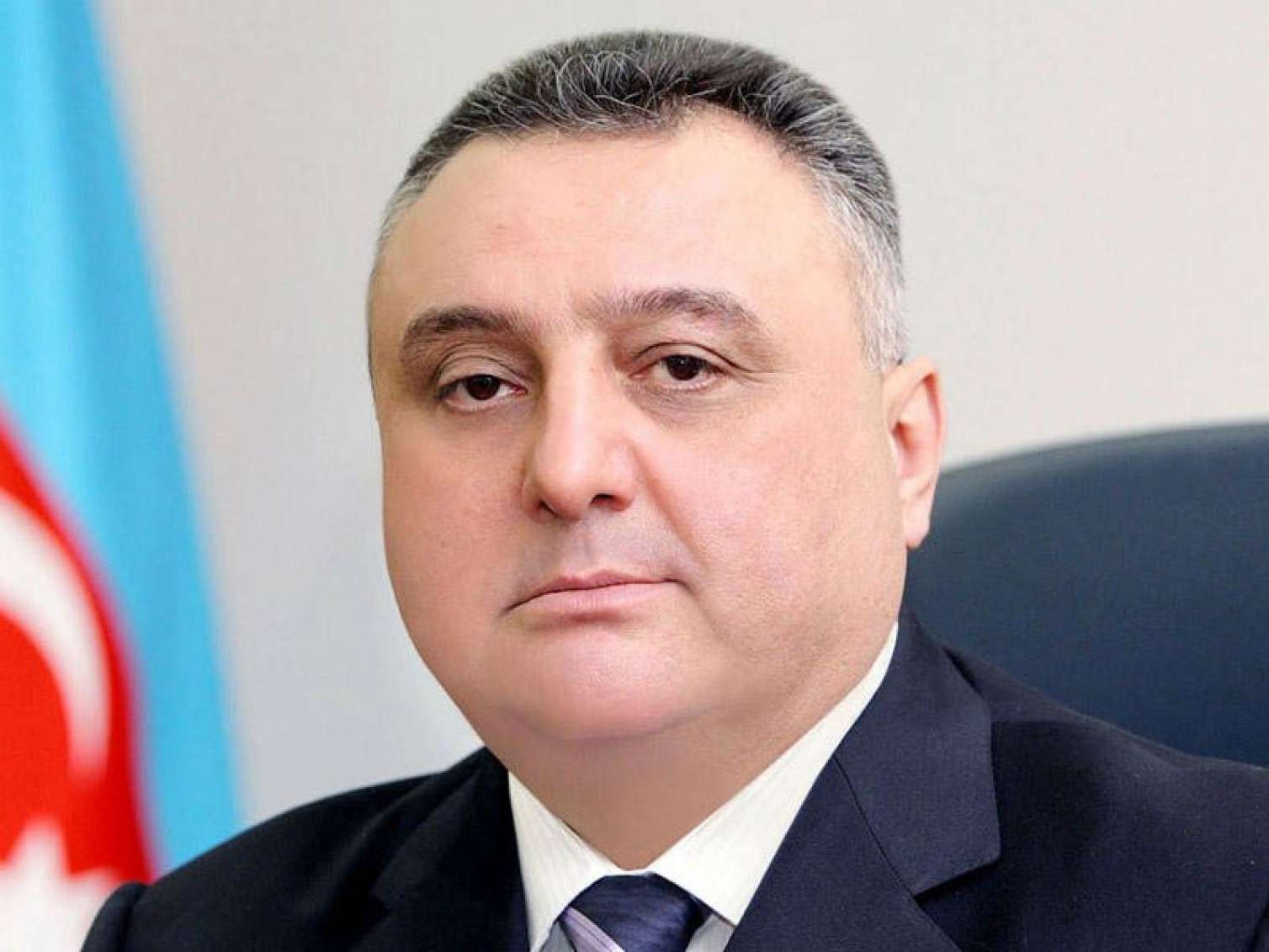 “Eldar Mahmudov heç bir qərarı saymır” -  Atasının adına olan liseyin tikintisinə də “haram qatıb”