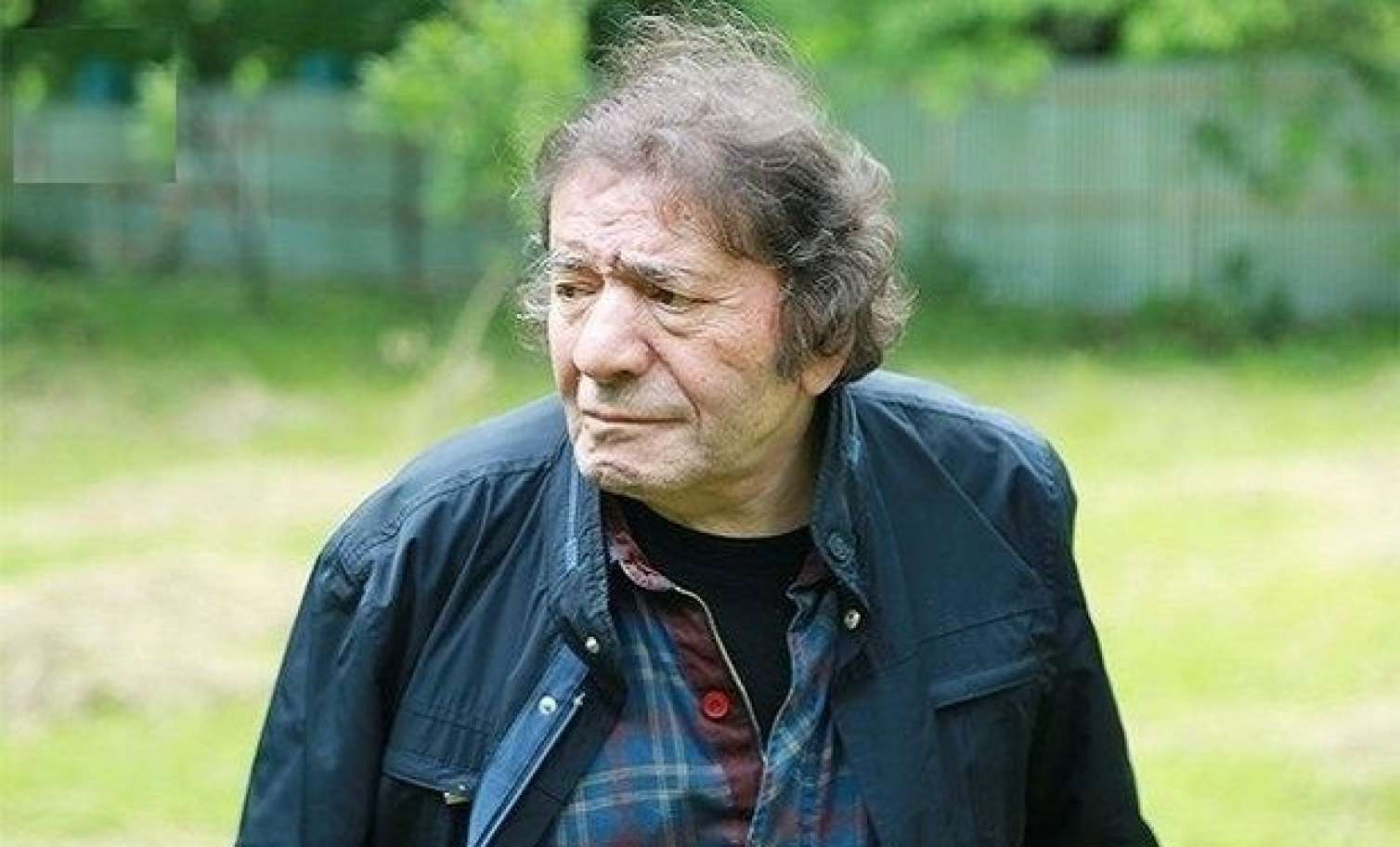 Musa Yaqubun qızının göz qələmi ilə yazdığı şeir... 