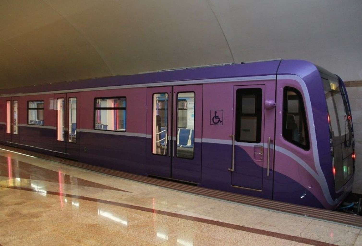 Bakıya 12 yeni metro qatarı gətiriləcək 