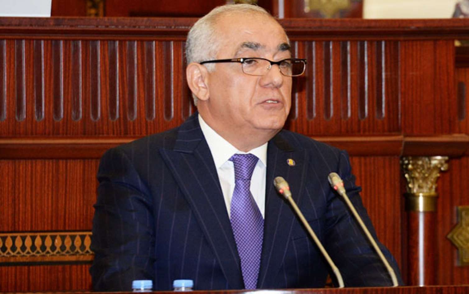 Əli Əsədovdan Maliyyə Nazirliyi ilə bağlı  QƏRAR