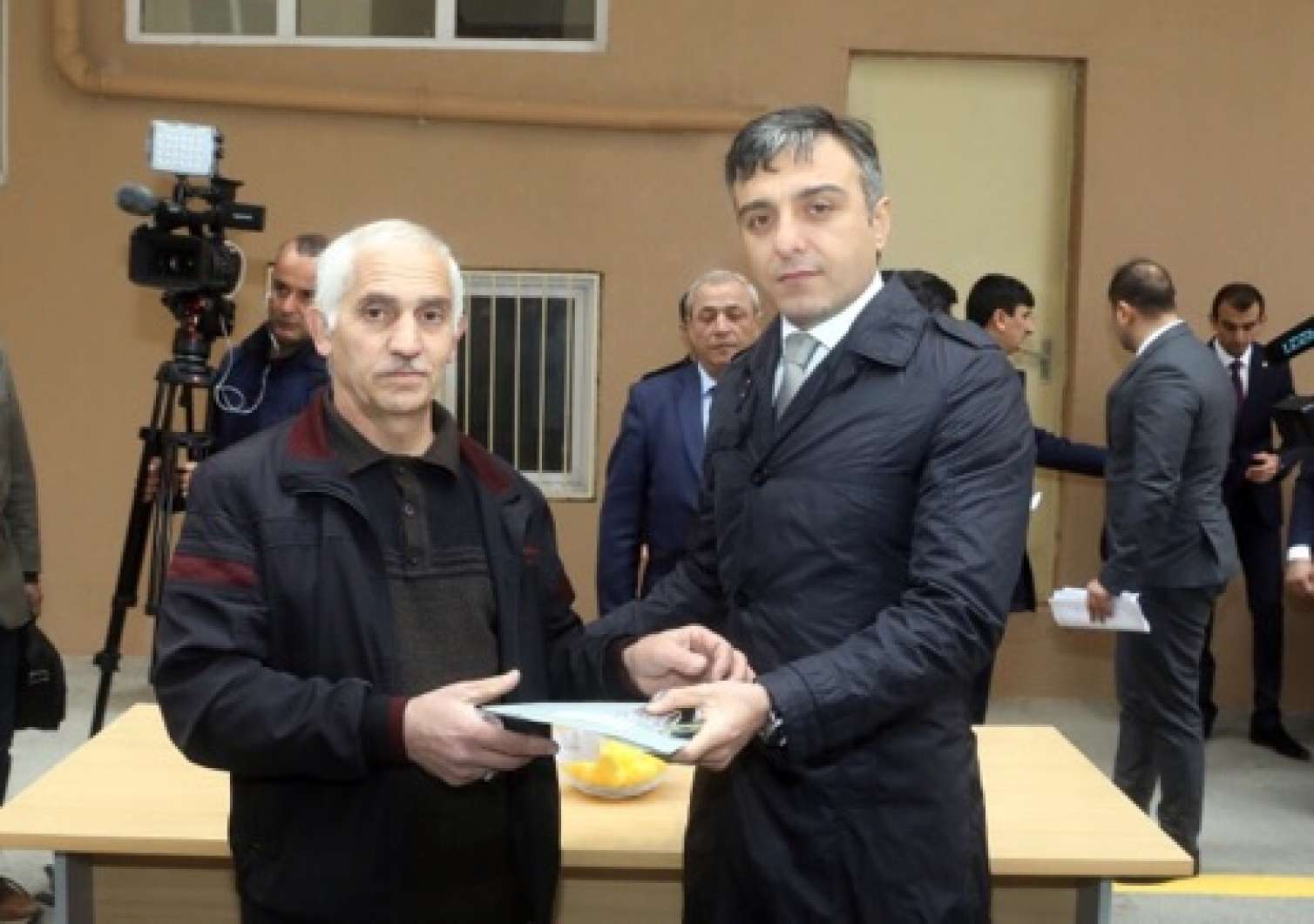 Şəhid ailələri və Qarabağ əlillərinə daha 50 mənzil verildi -  FOTOLAR