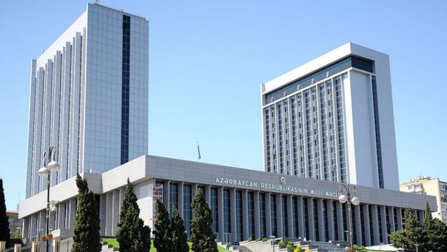 Parlamentdə Ombudsmanlığa namizədlik müzakirə olunur 