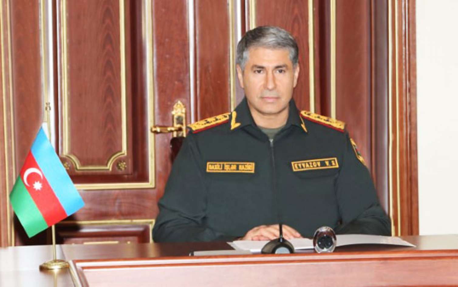Vilayət Eyvazov polkovniki təqaüdə göndərdi 