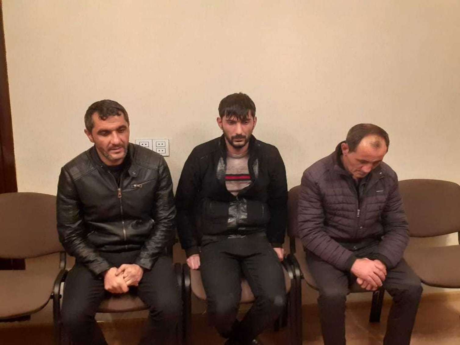 Mağaza və evləri soyanlar tutuldu -  FOTO