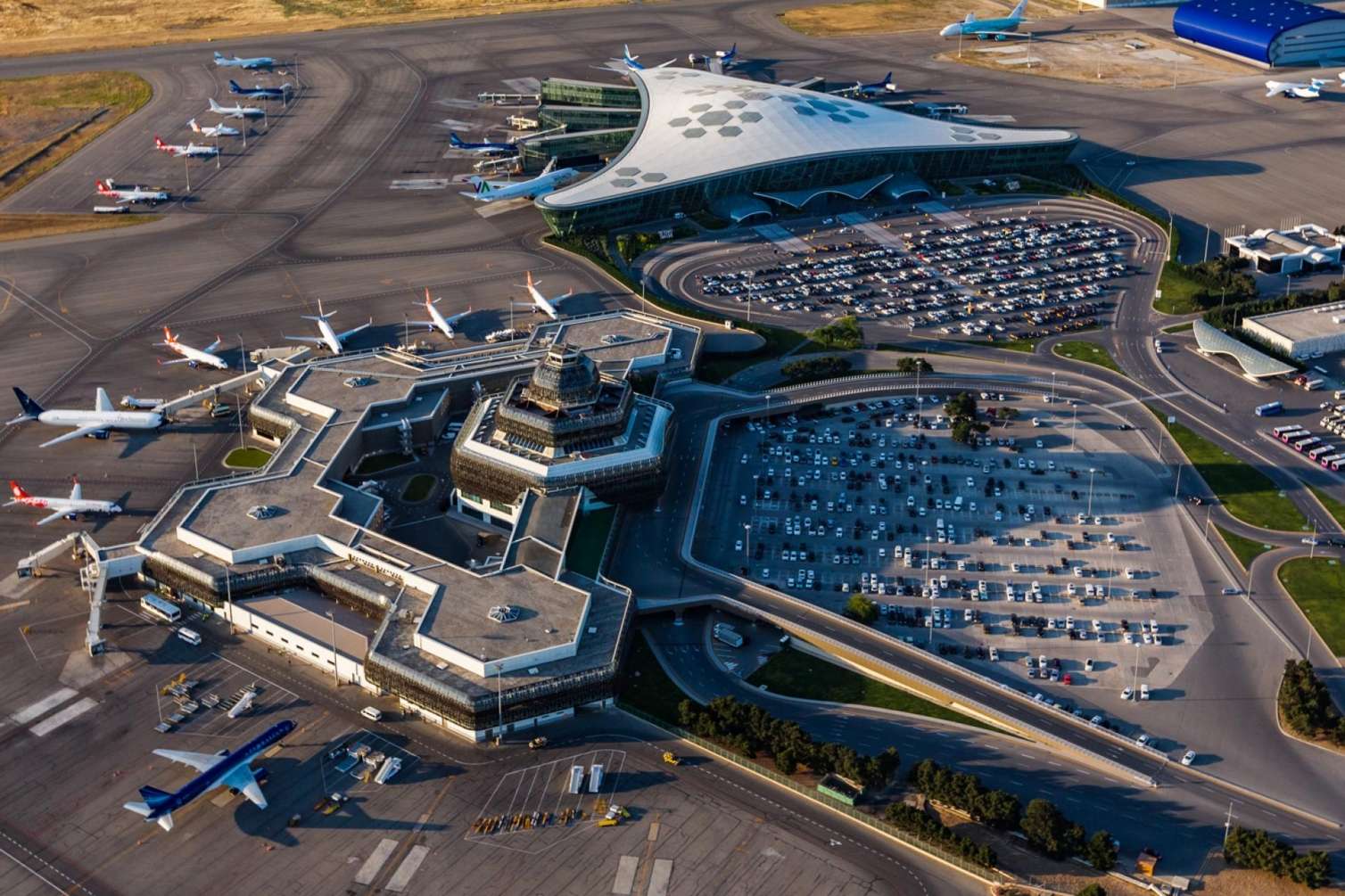 AZAL ölkənin hava məkanını bütün aviaşirkətlər üçün açdı 