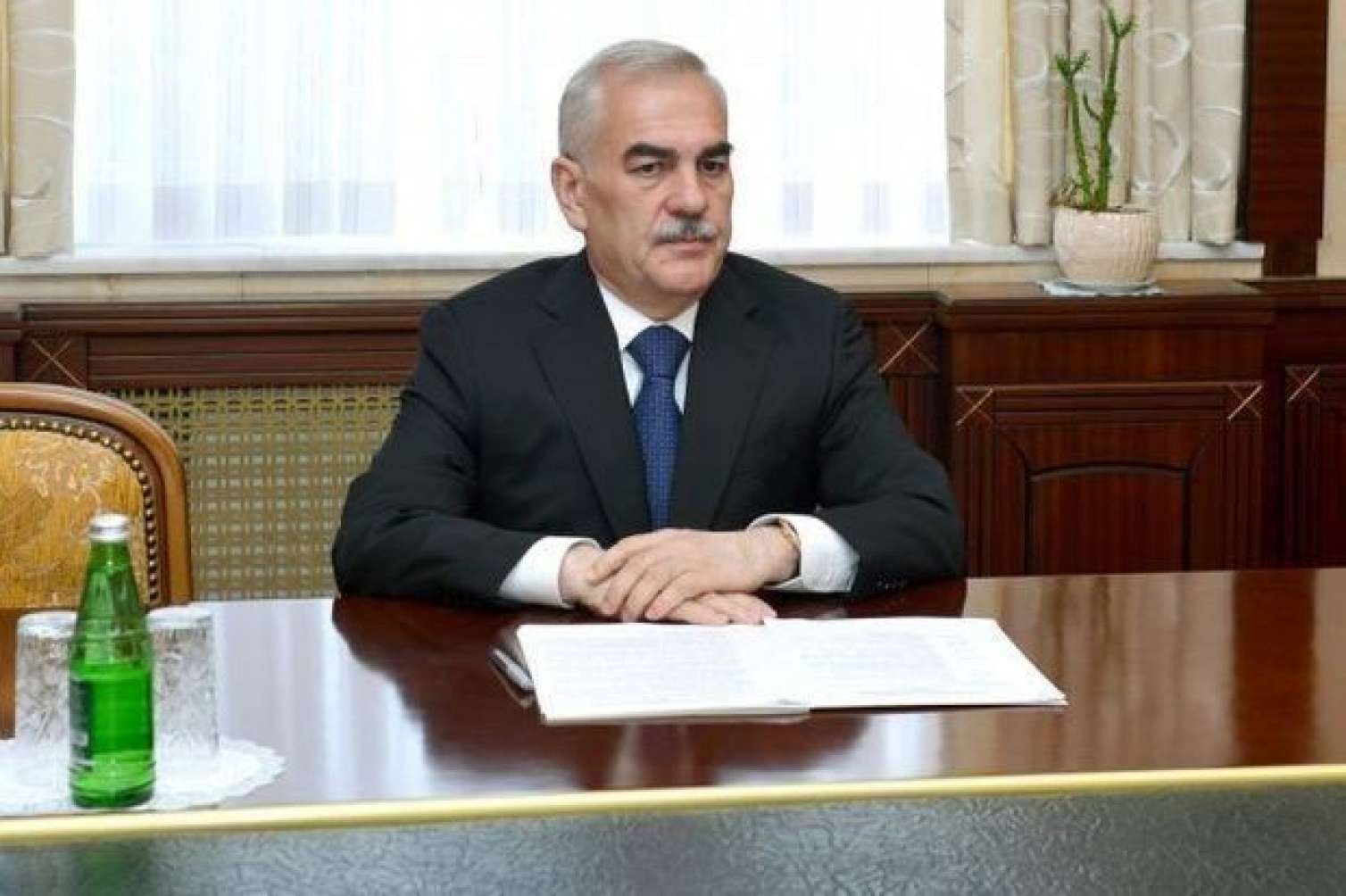  Vasif Talıbov istefa ərizəsi yazıb?  