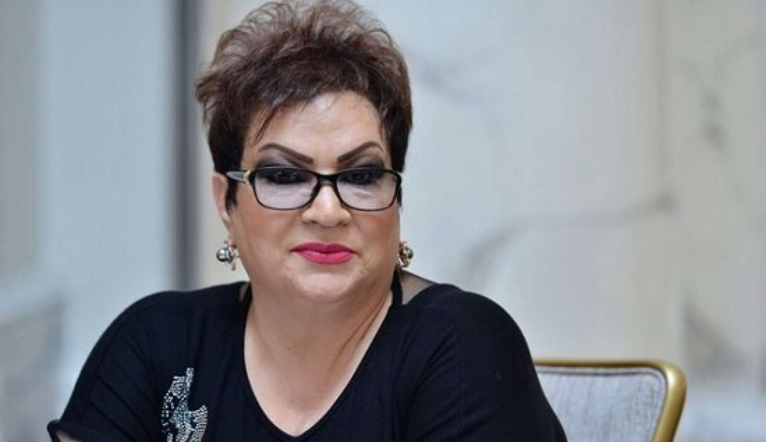 Xalq artisti yıxılıb xəstəxanalıq oldu 