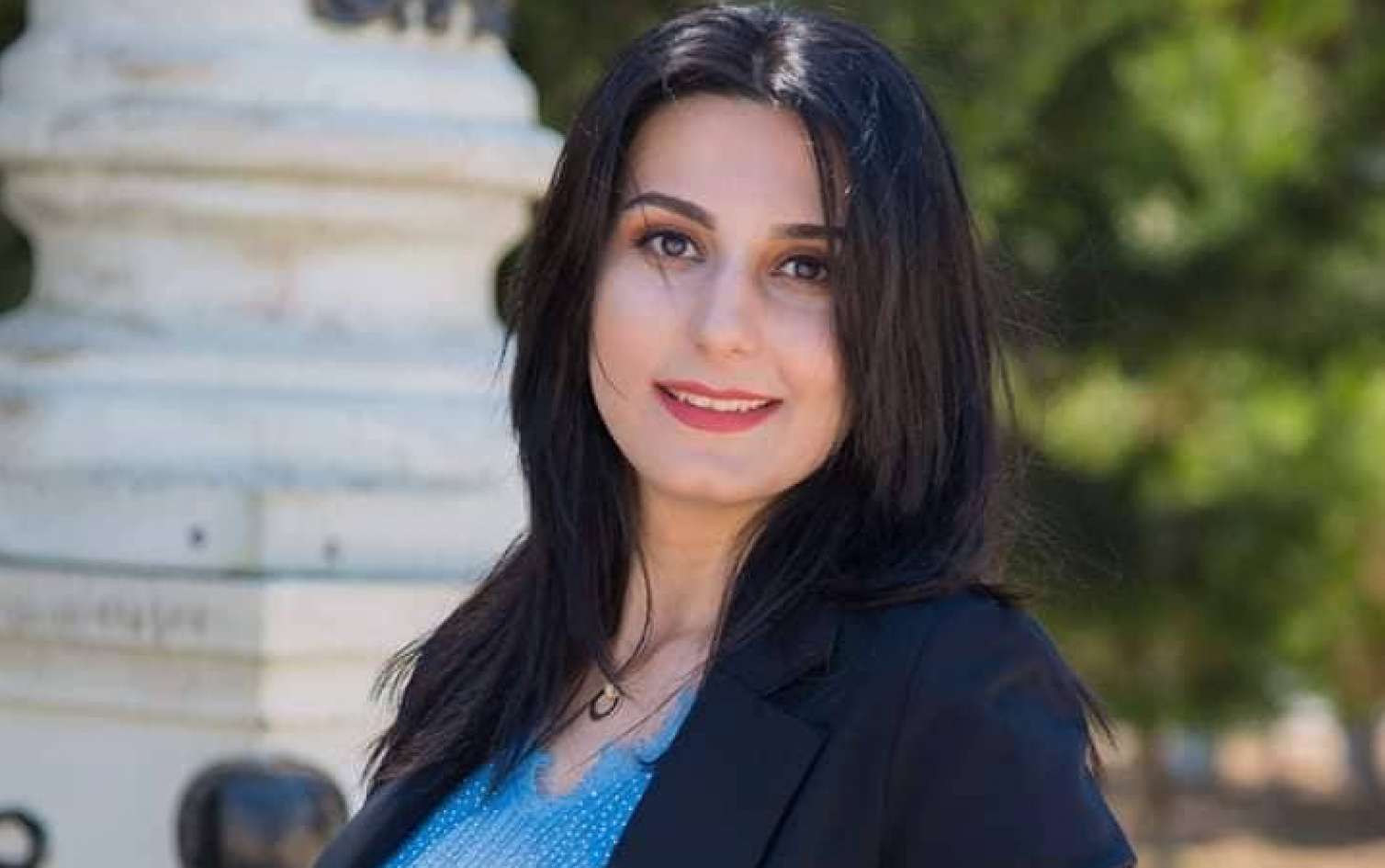 Daha bir vəkilin namizədliyi qeydə alındı 