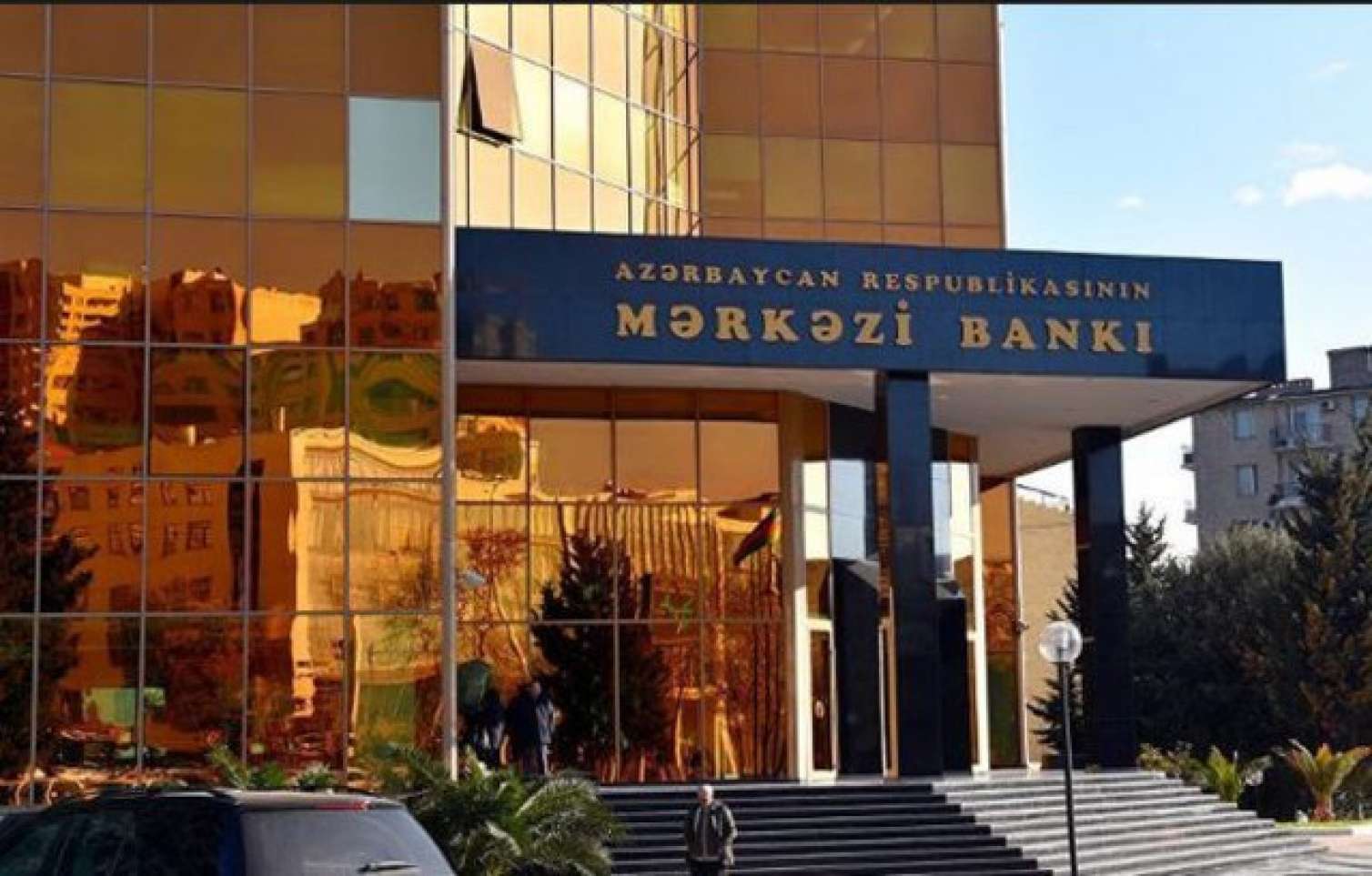 Mərkəzi Bankda yeni TƏYİNATLAR -  FOTO