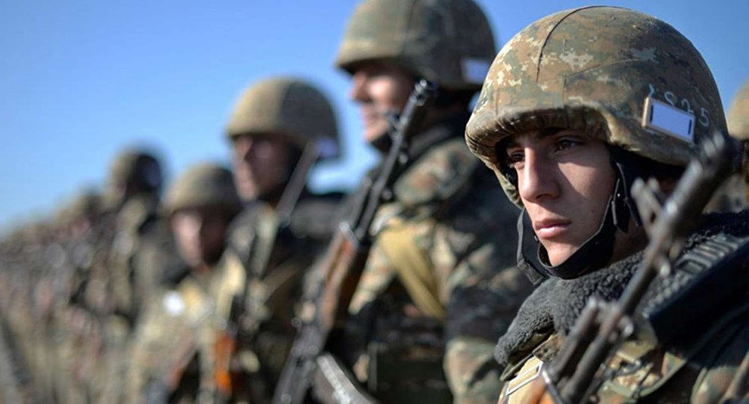 Ermənistan ordusunda DƏHŞƏT:  633 əsgər öldü