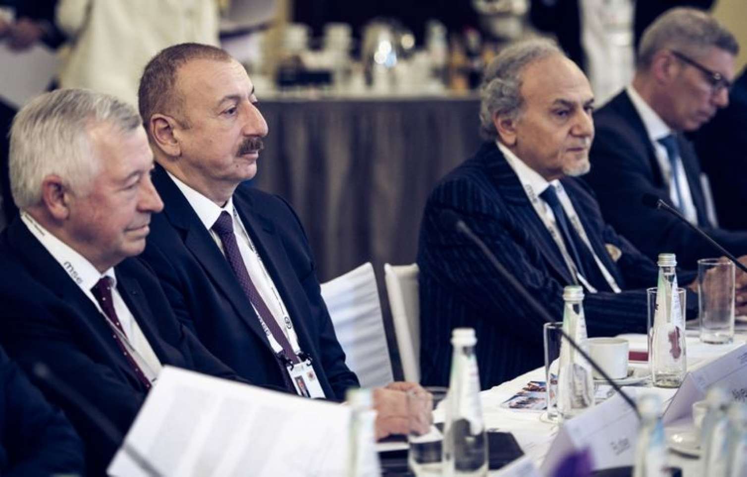 Prezident İlham Əliyev Münhen Təhlükəsizlik Konfransı çərçivəsində keçirilən dəyirmi masada iştirak edib -  YENİLƏNİB