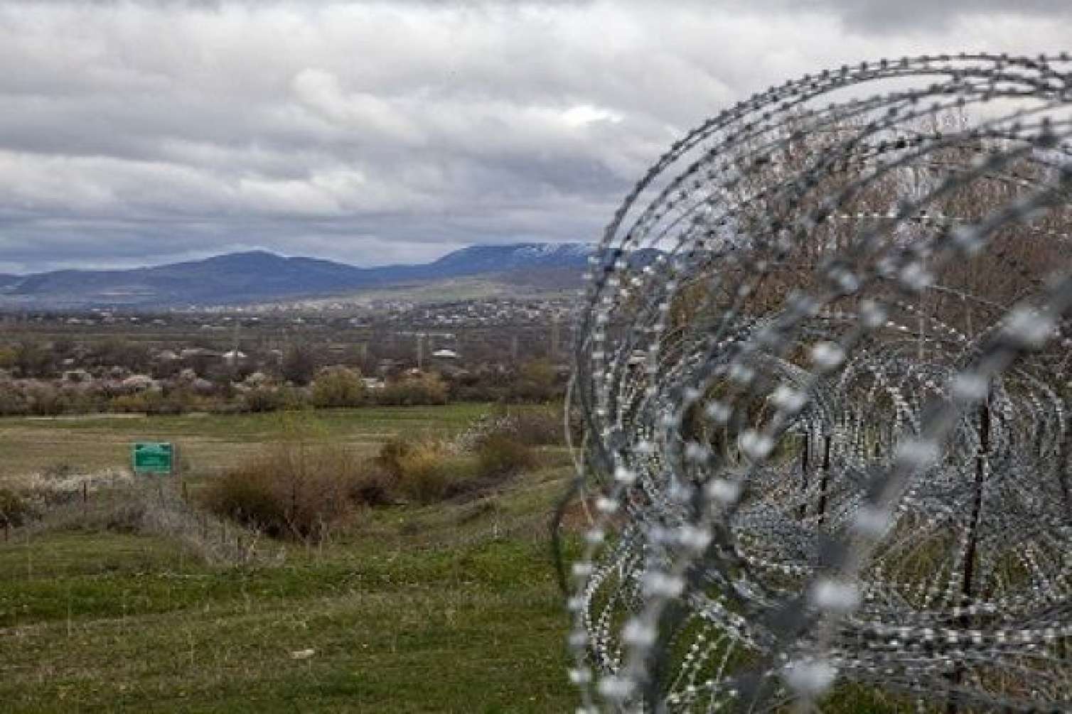 İranla sərhəddə əməliyyat: saxlanılanlar var -  FOTO
