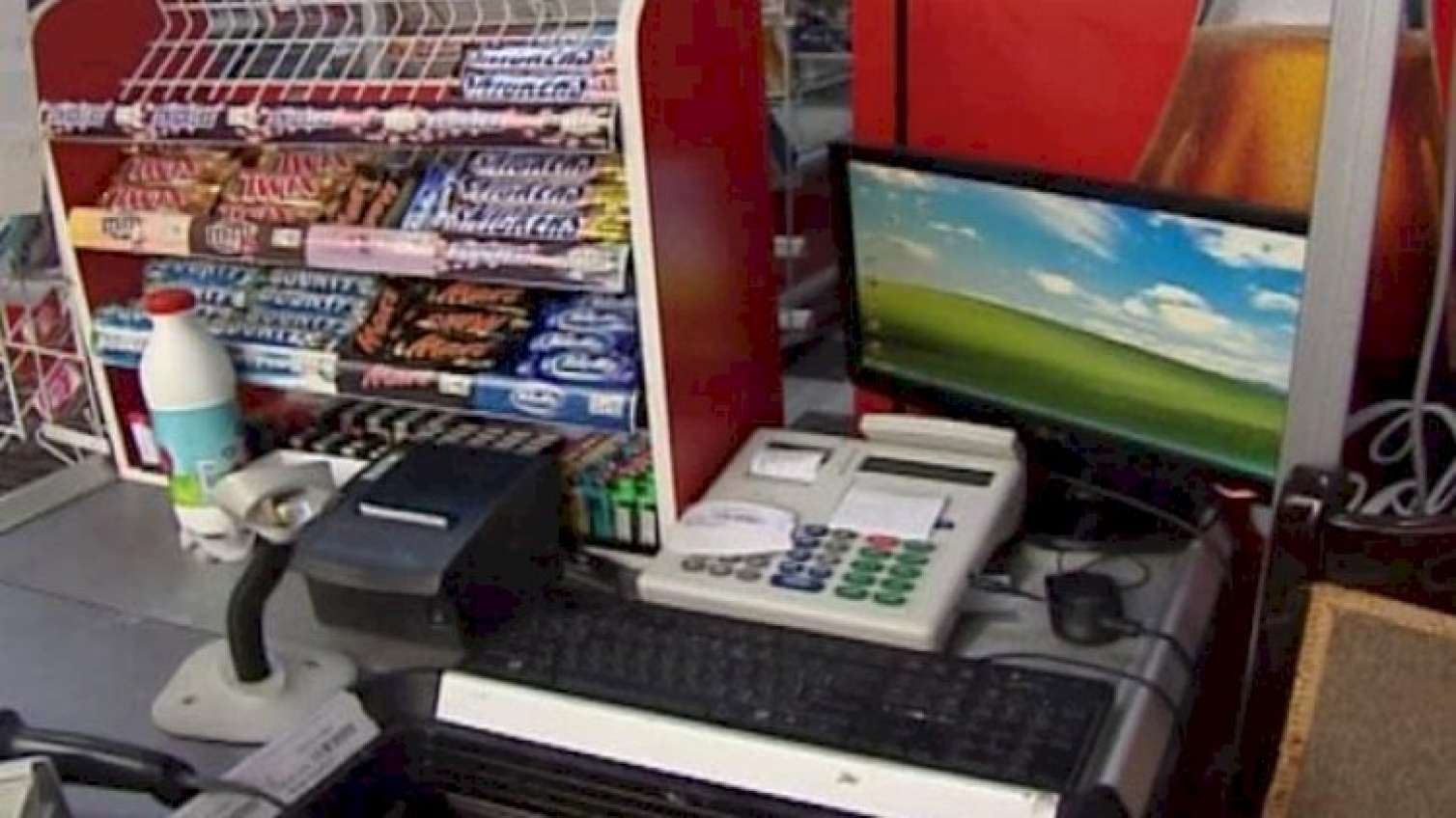 Gözətçini döyüb 7500 manat apardı  - Cinayət işi