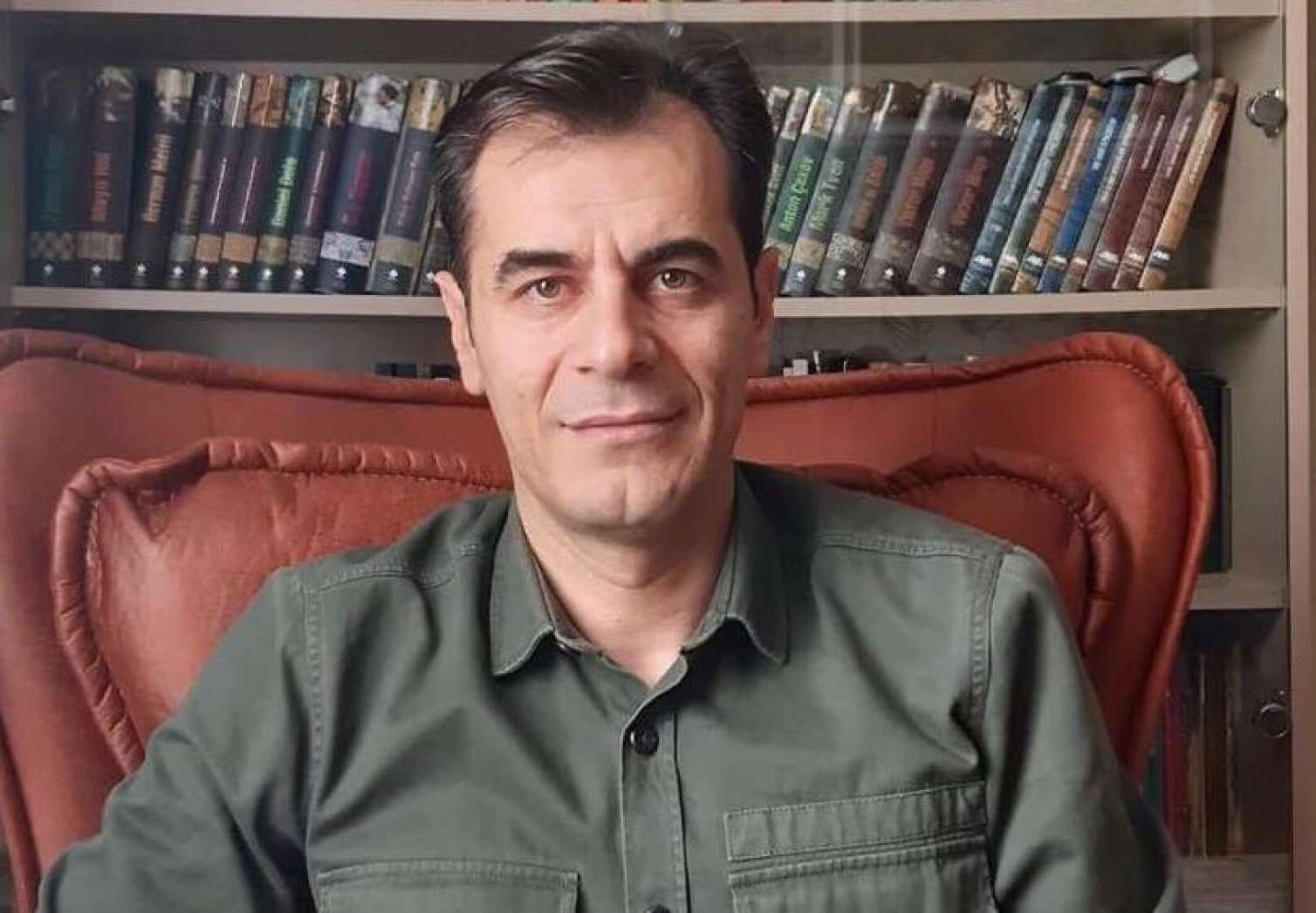 Jurnalistlərə niyə ev verilir:  Buna qarşı çıxan kimlərdir? 