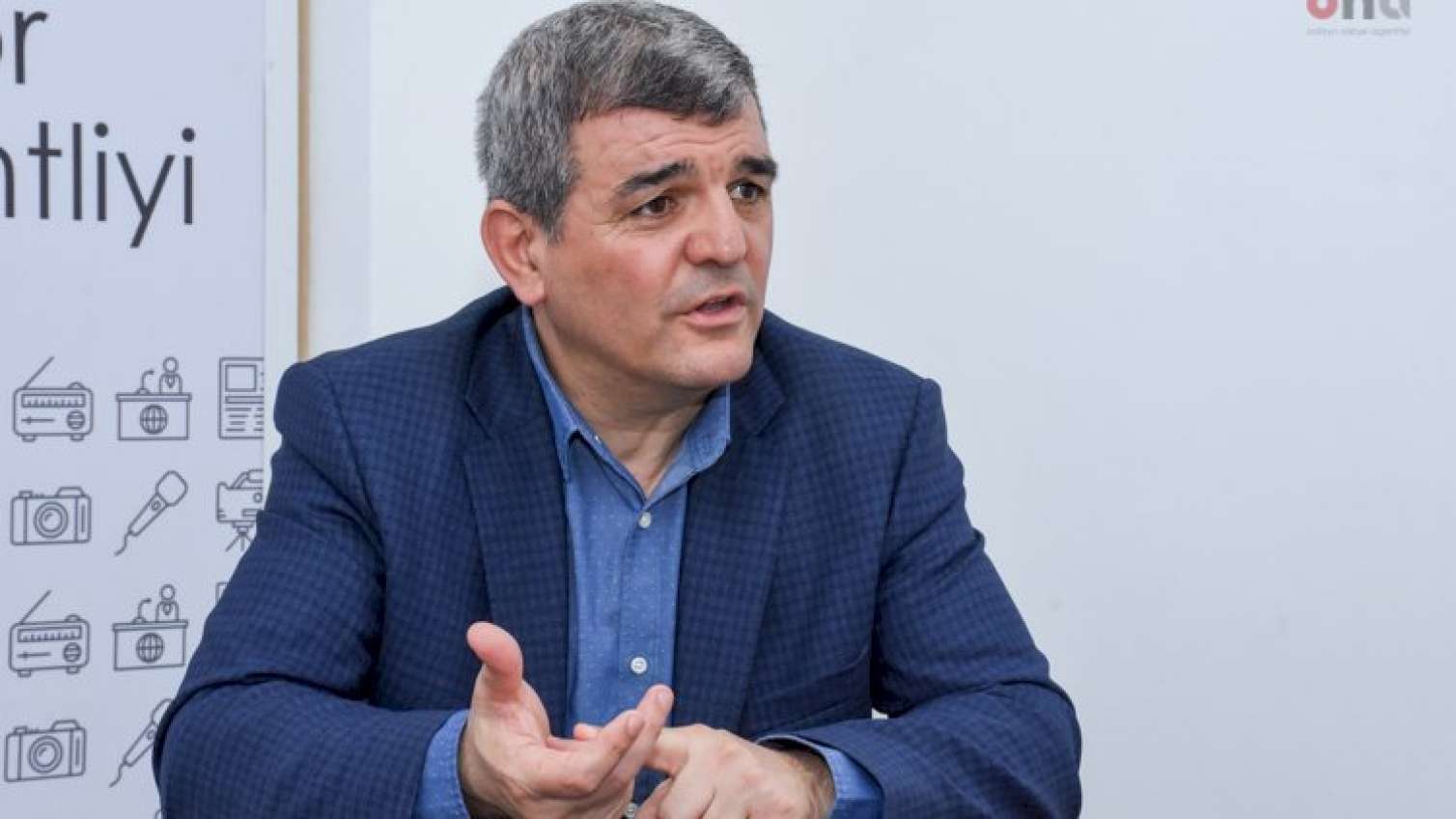 “Vətəndaşlar müraciət etsin, əsaslandırsınlar ki, deputatın maaşı çoxdur”  - Fazil Mustafa
