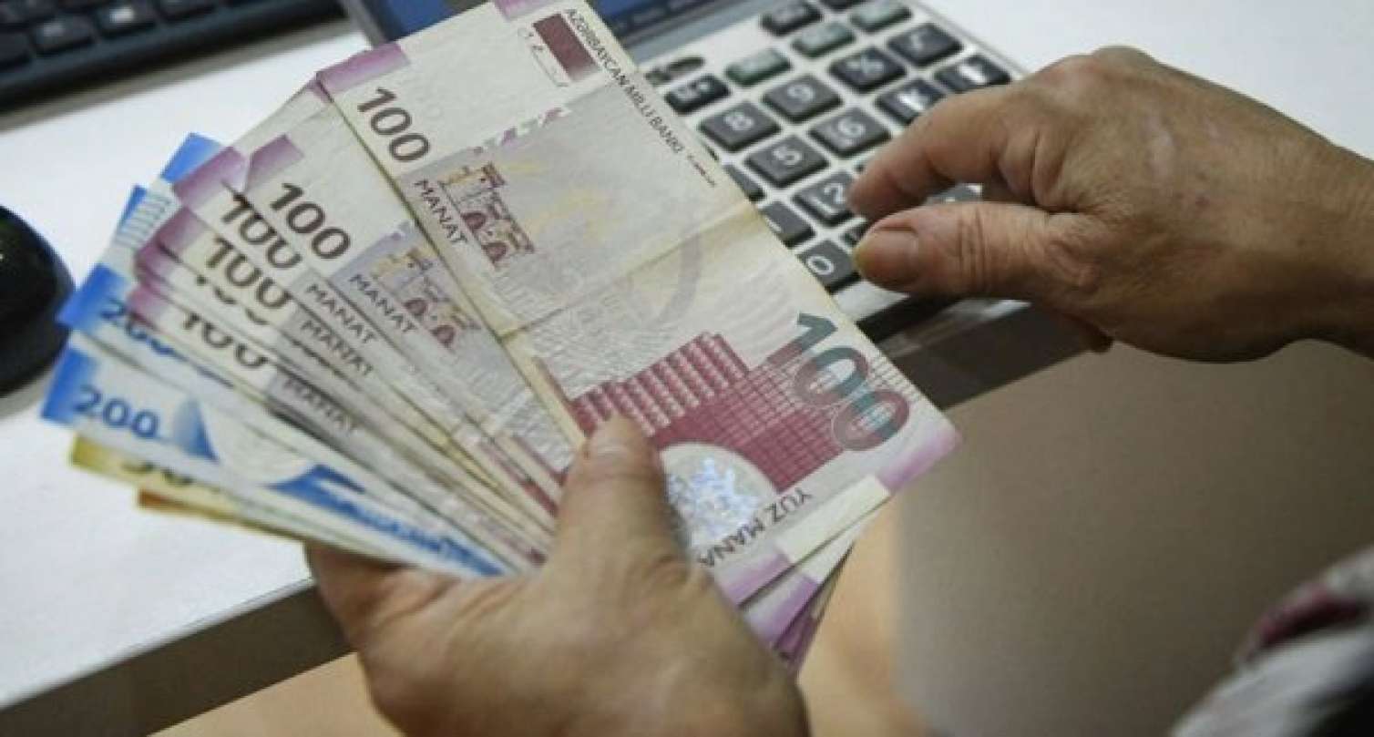 Azərbaycanda orta aylıq əmək haqqı 22% artdı 