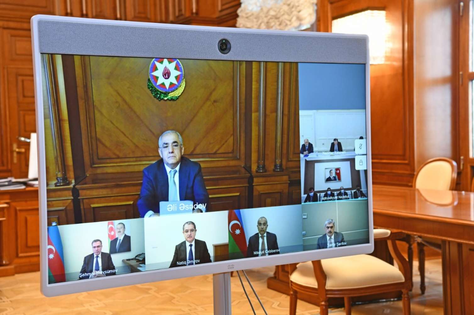 Əli Əsədov iclas keçirdi -  FOTOLAR